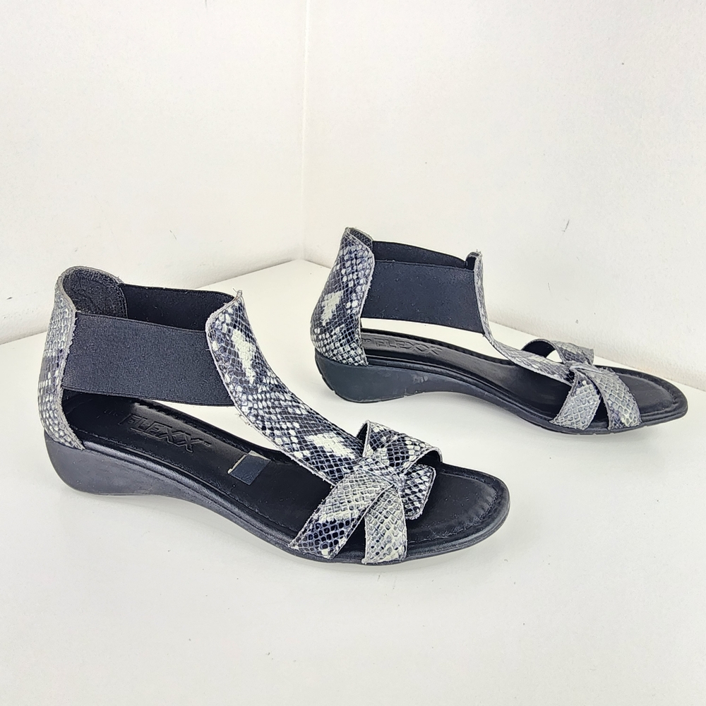 The FLEXX Snakeskin Black Sandals Size 9.5 Women